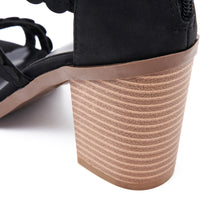 Load image into Gallery viewer, Sarita Block Heeled Strappy Sandals in black